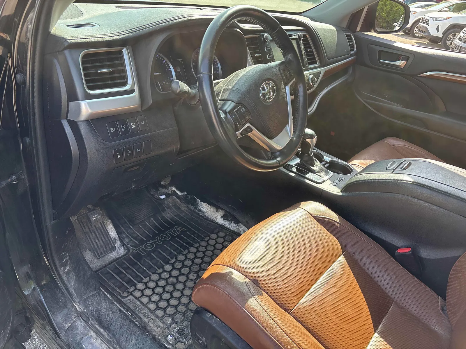 Interior driver side