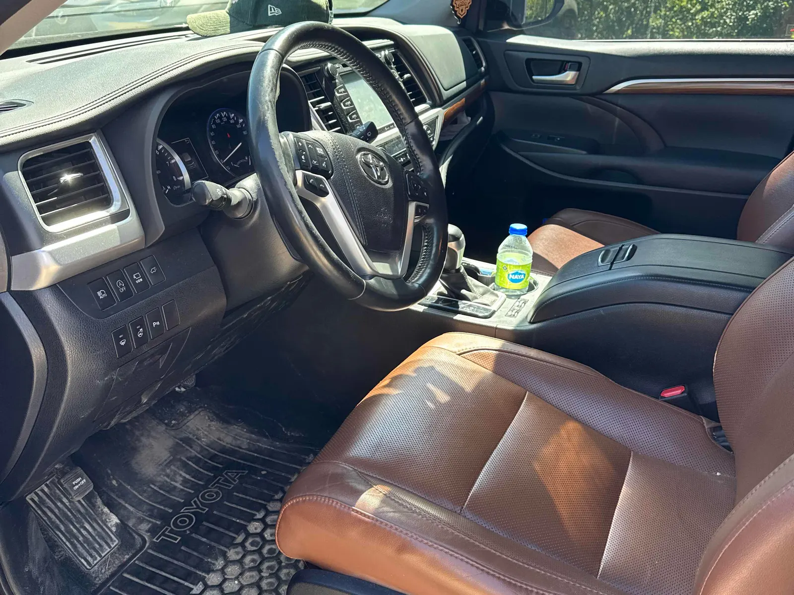 Interior driver side