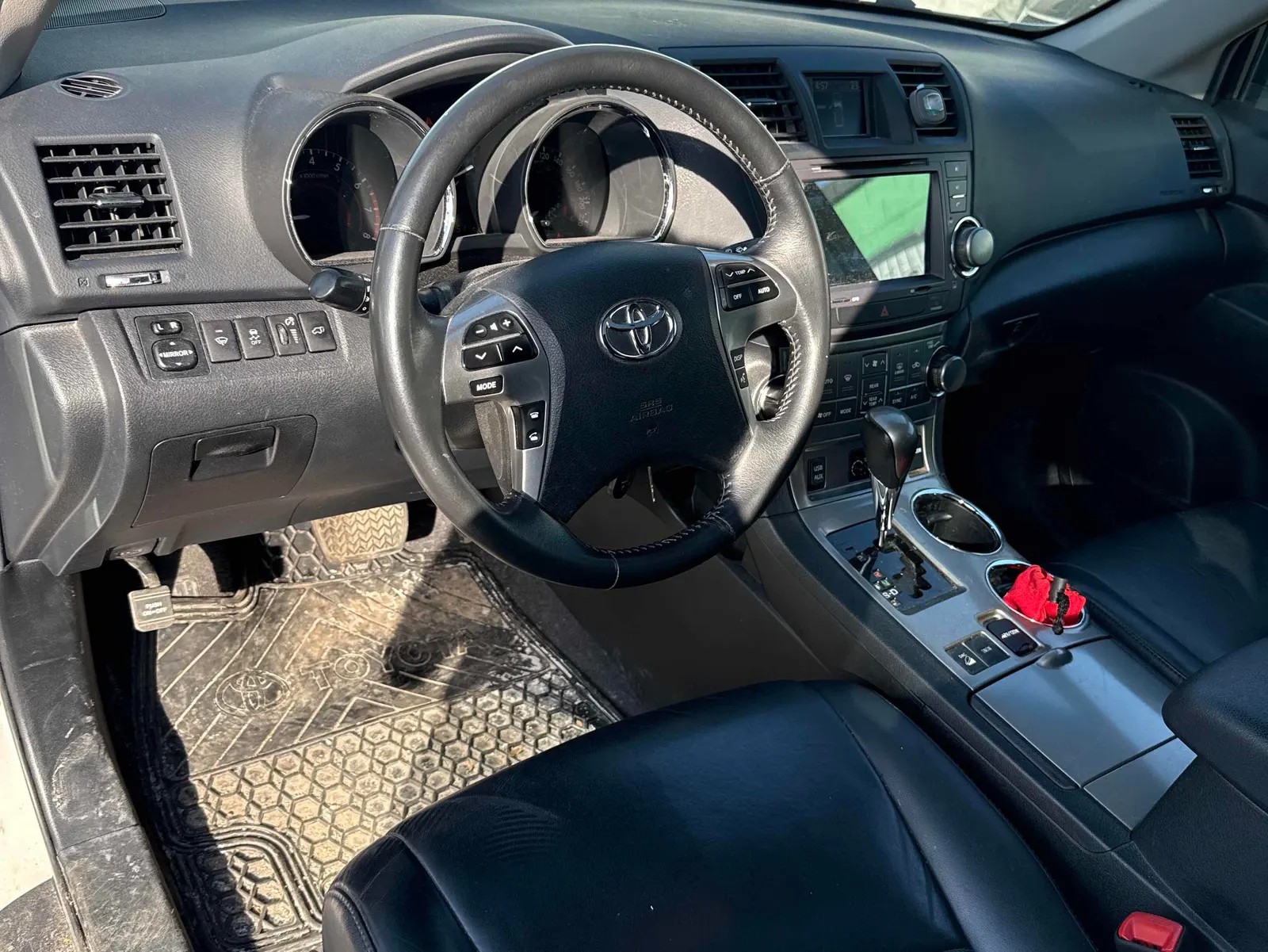 Interior driver side