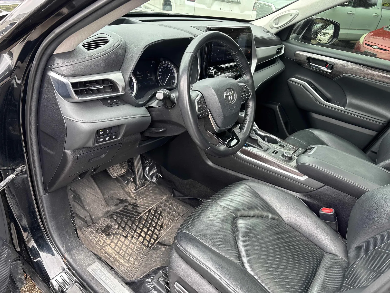 Interior driver side