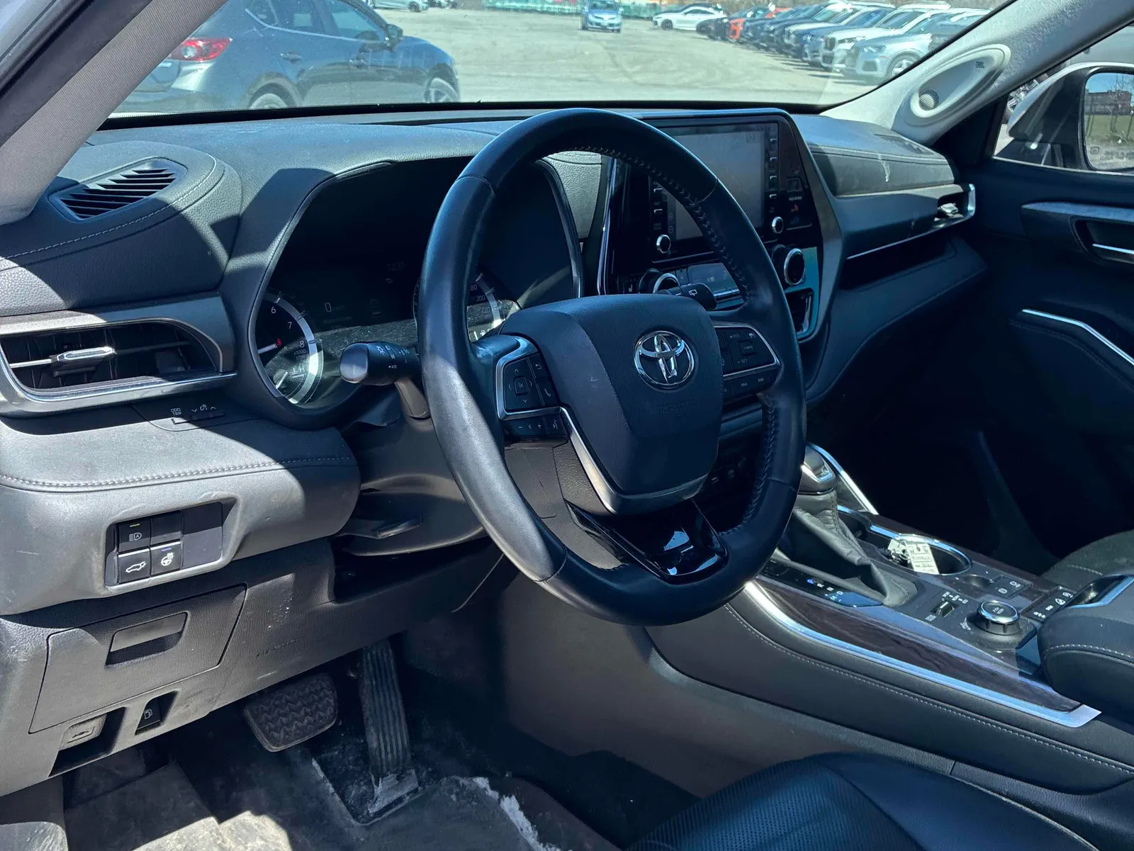 Interior driver side