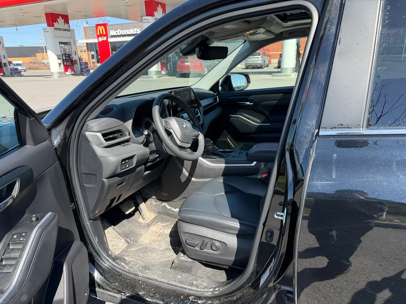 Interior driver side
