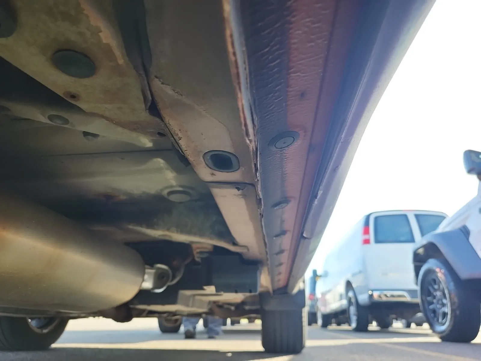 Undercarriage - Passenger Photo