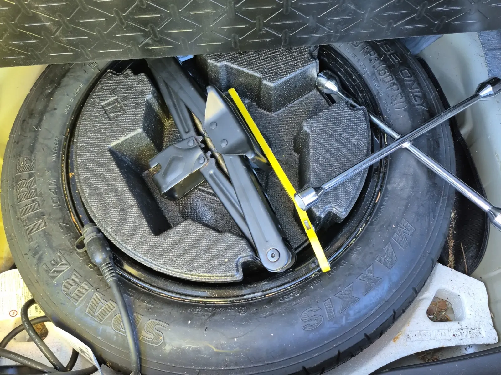 Spare Tire & Wheel Photo