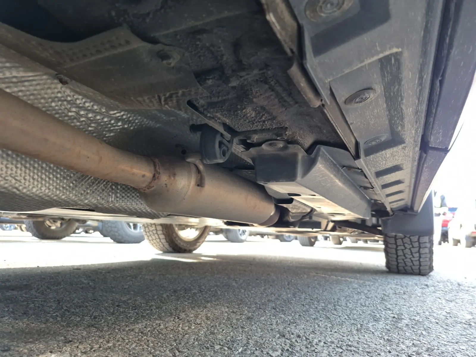 Undercarriage - Passenger Photo