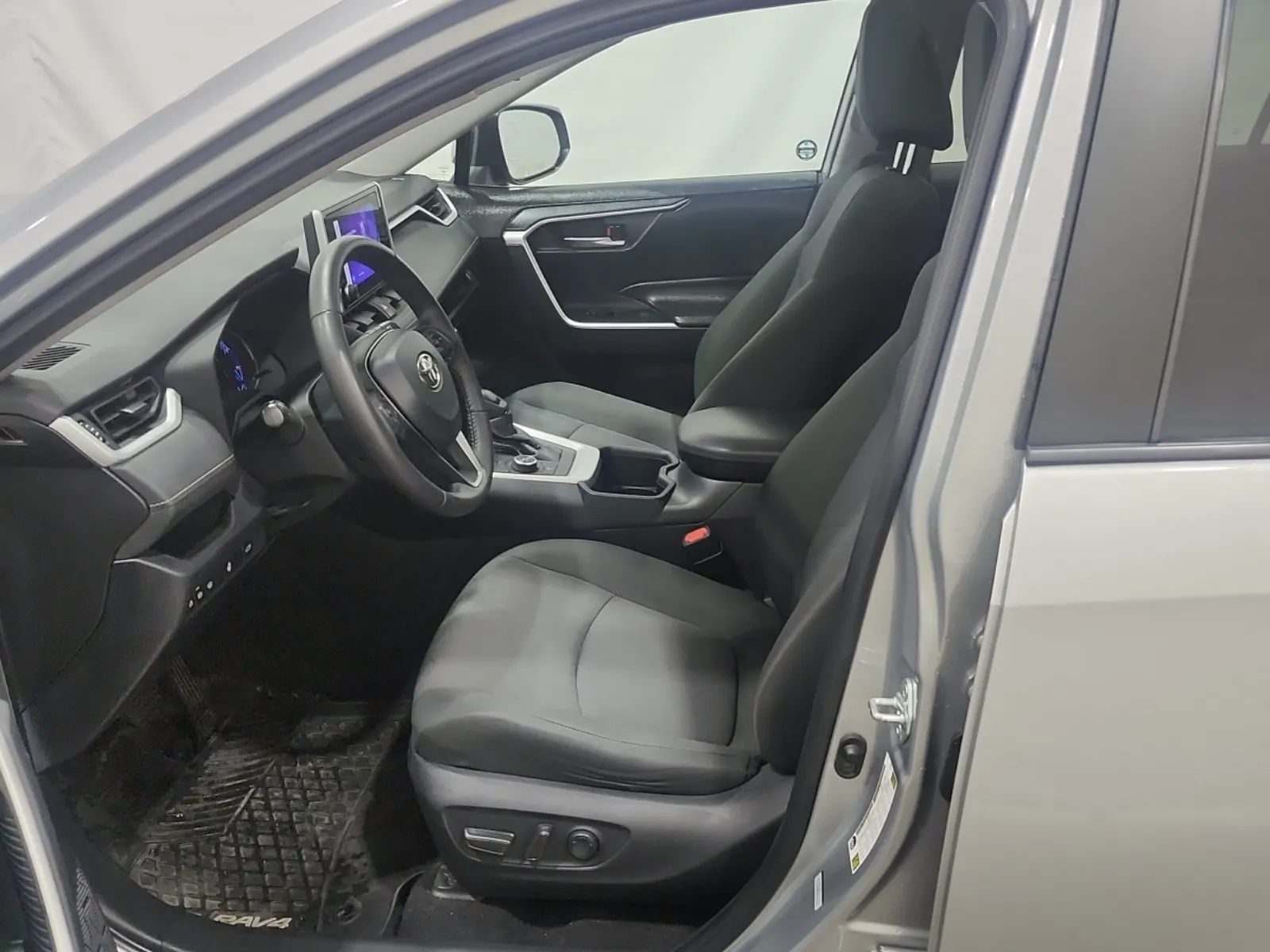 Front Interior Photo