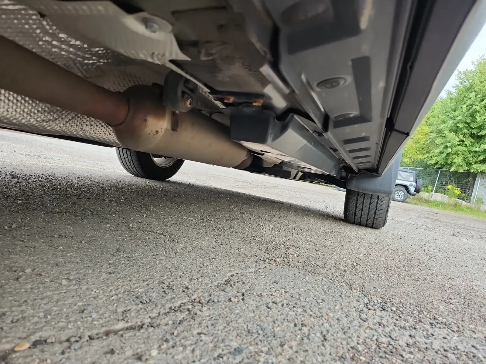 Undercarriage - Passenger Photo