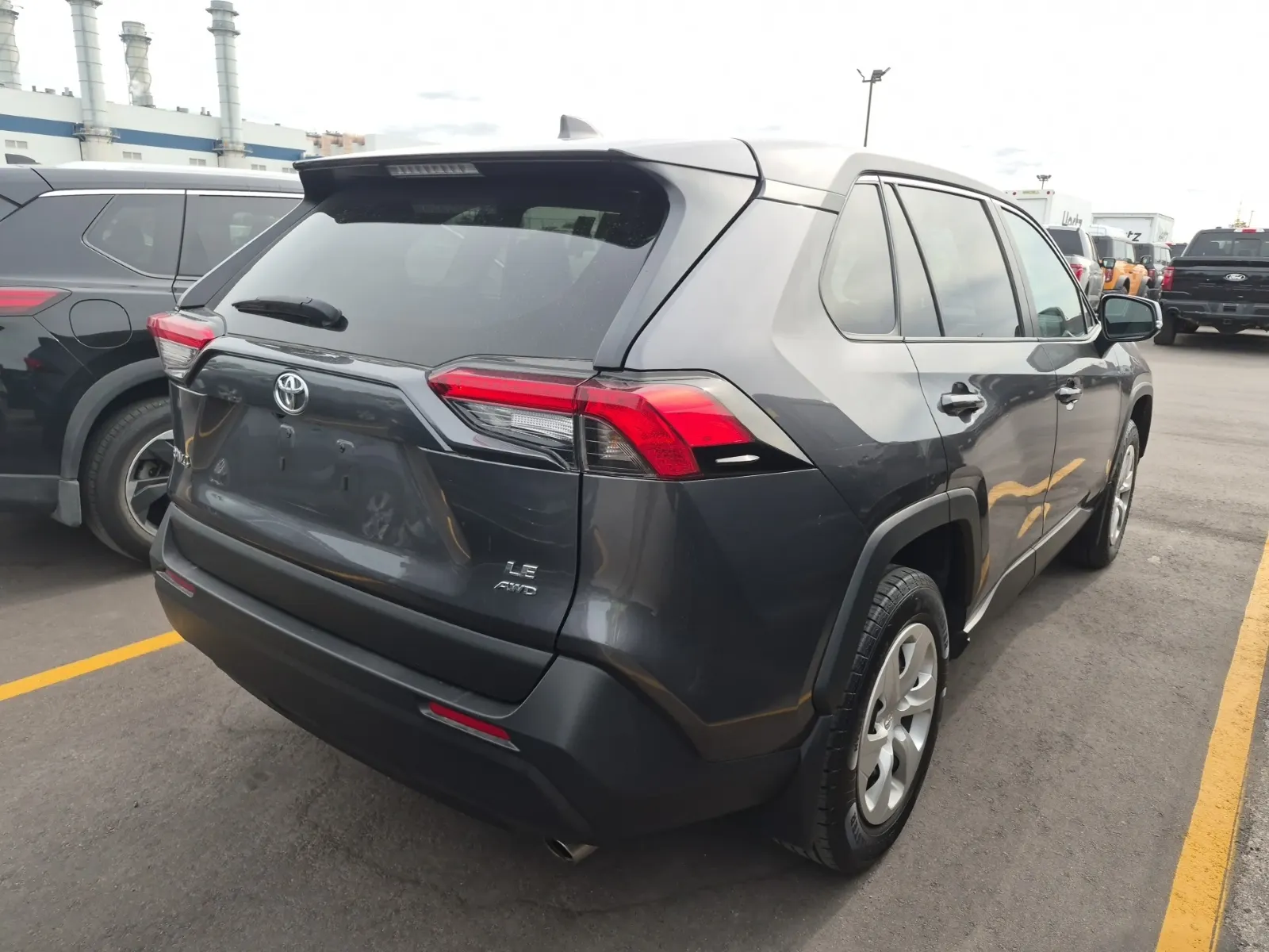 Passenger Rear 3/4 Photo