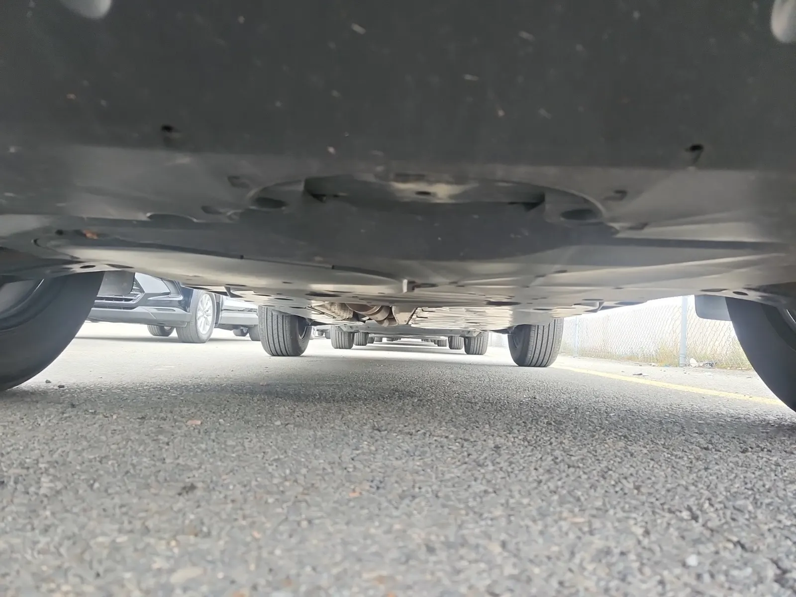 Undercarriage - Front Photo