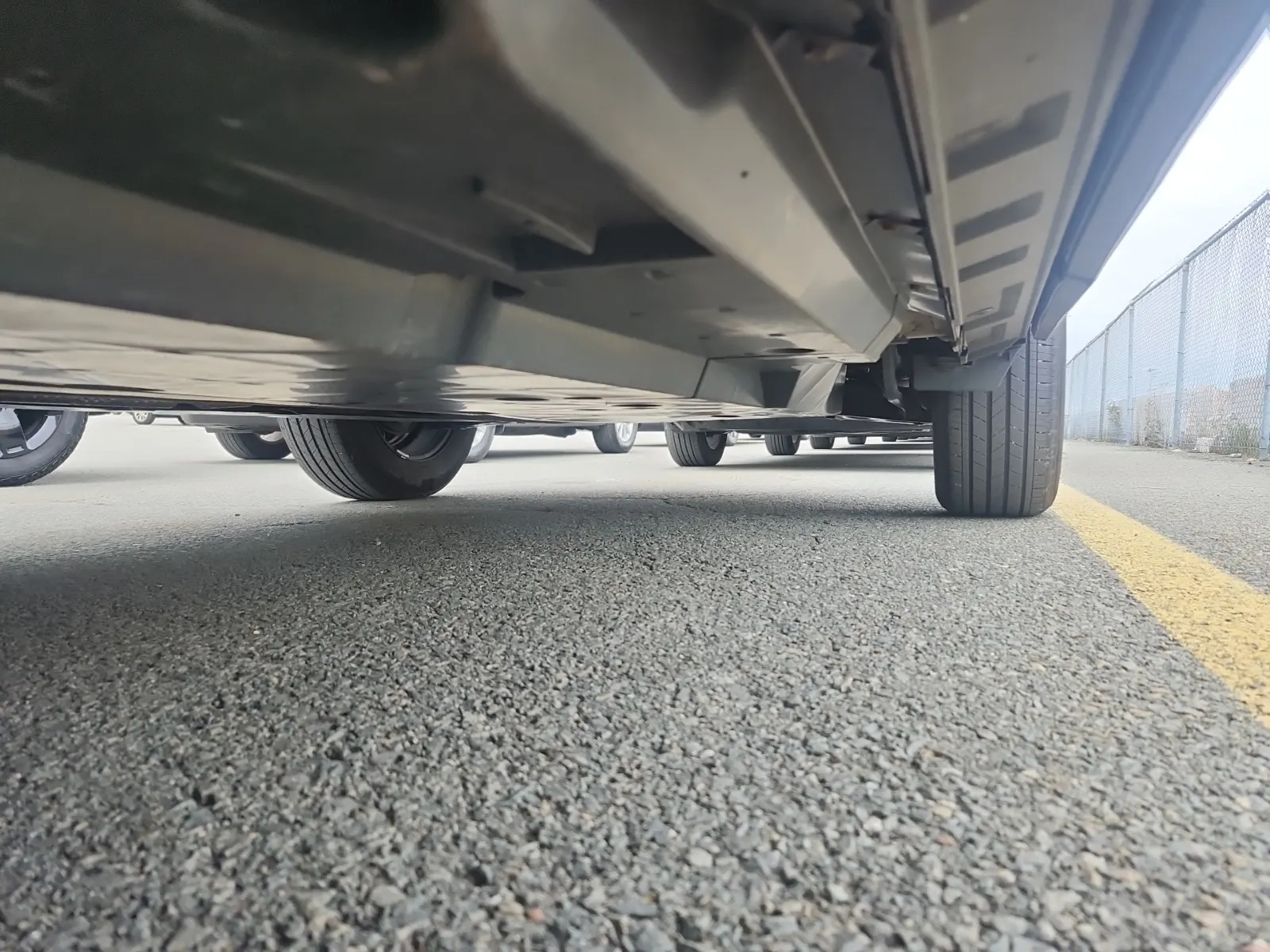 Undercarriage - Driver Photo