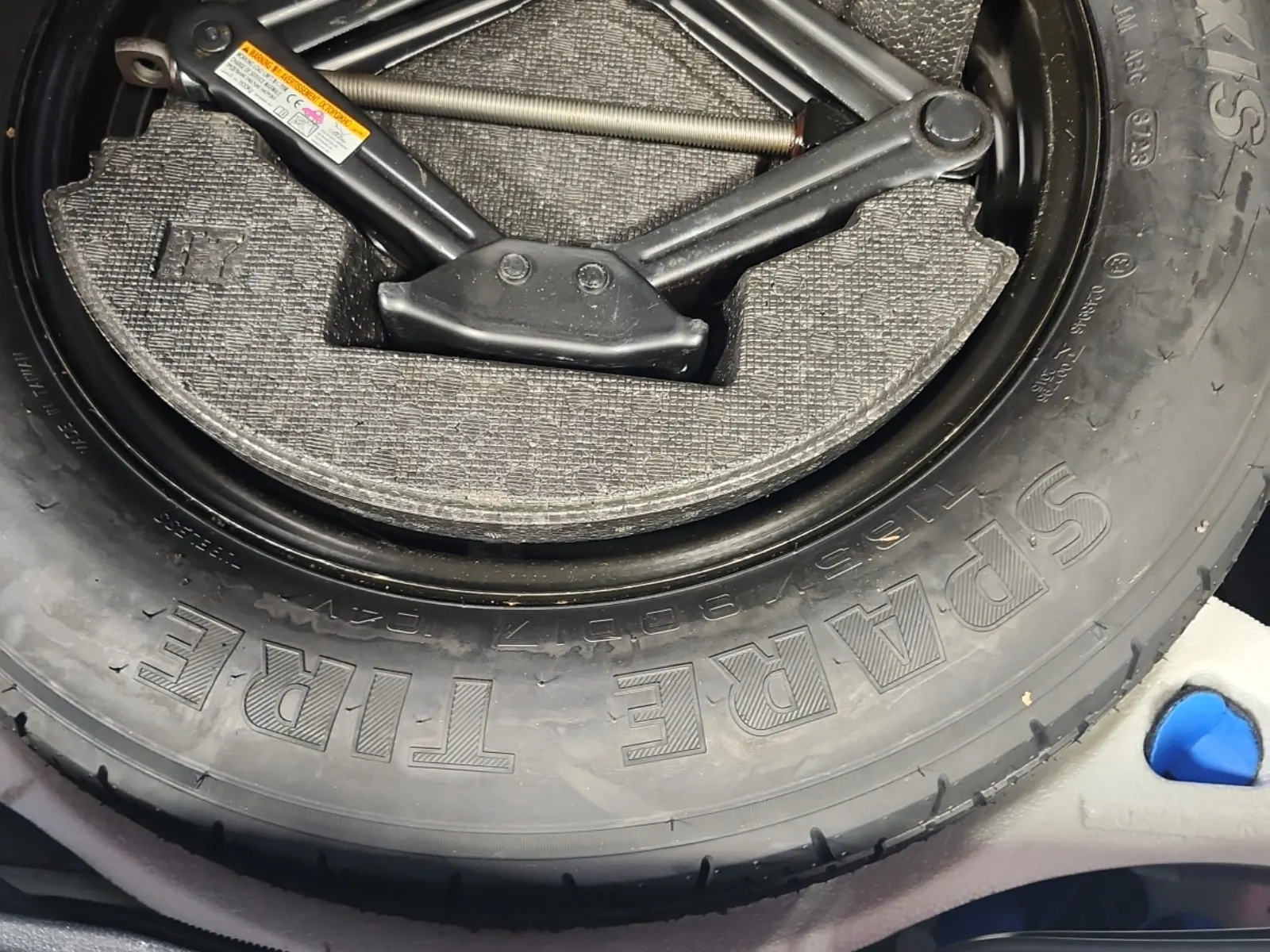 Spare Tire & Wheel Photo