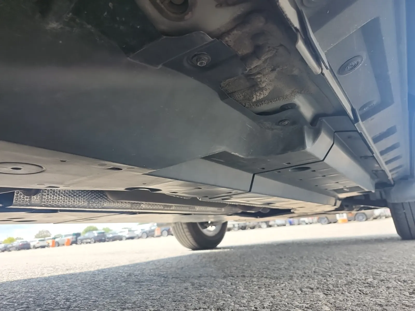 Undercarriage - Passenger Photo