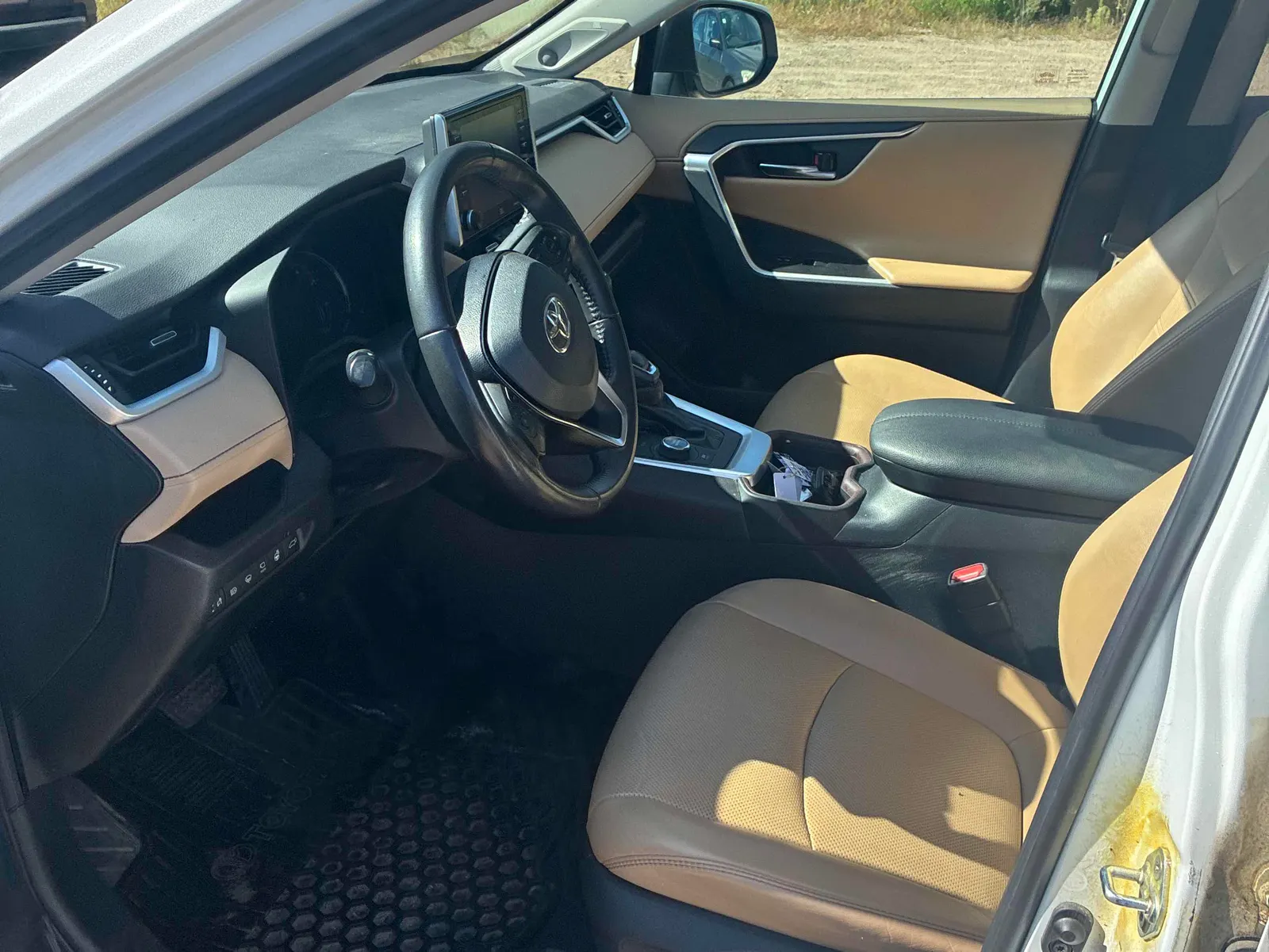 Interior driver side
