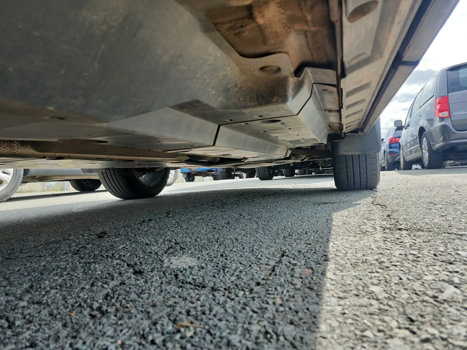 Undercarriage - Passenger Photo