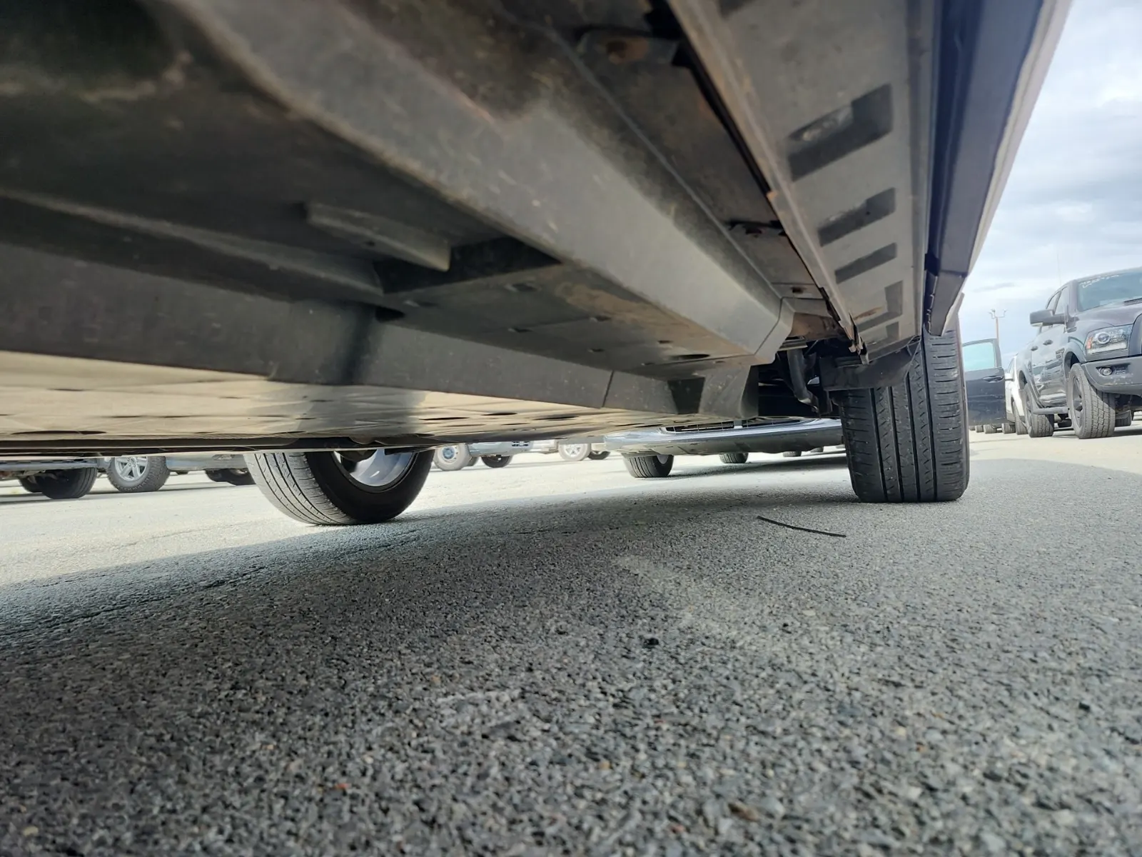 Undercarriage - Driver Photo