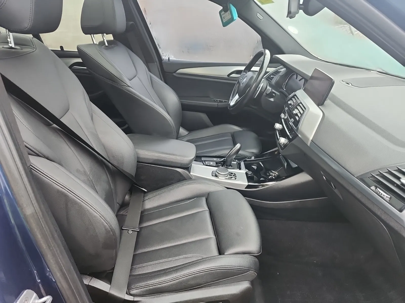 Right Side Interior Photo