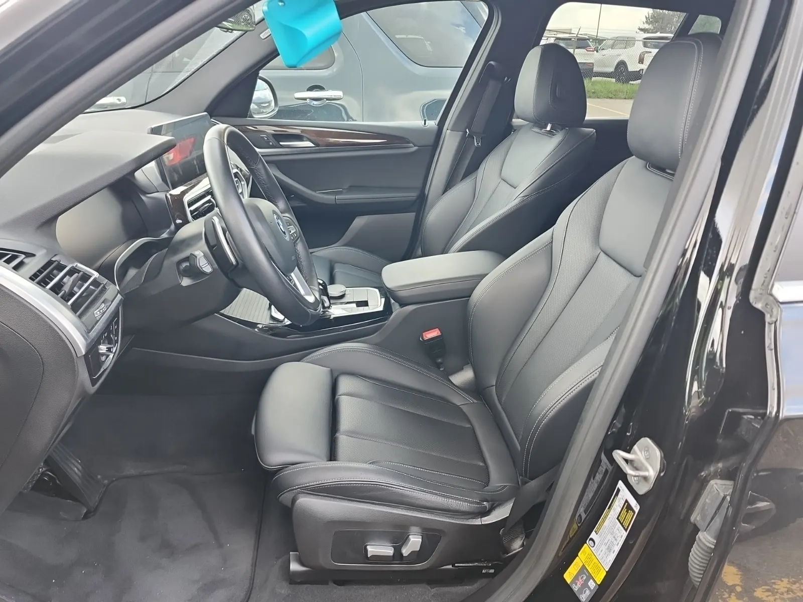 Front Interior Photo