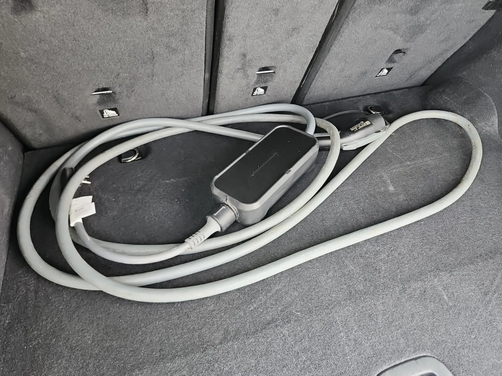 Charging Cable Photo