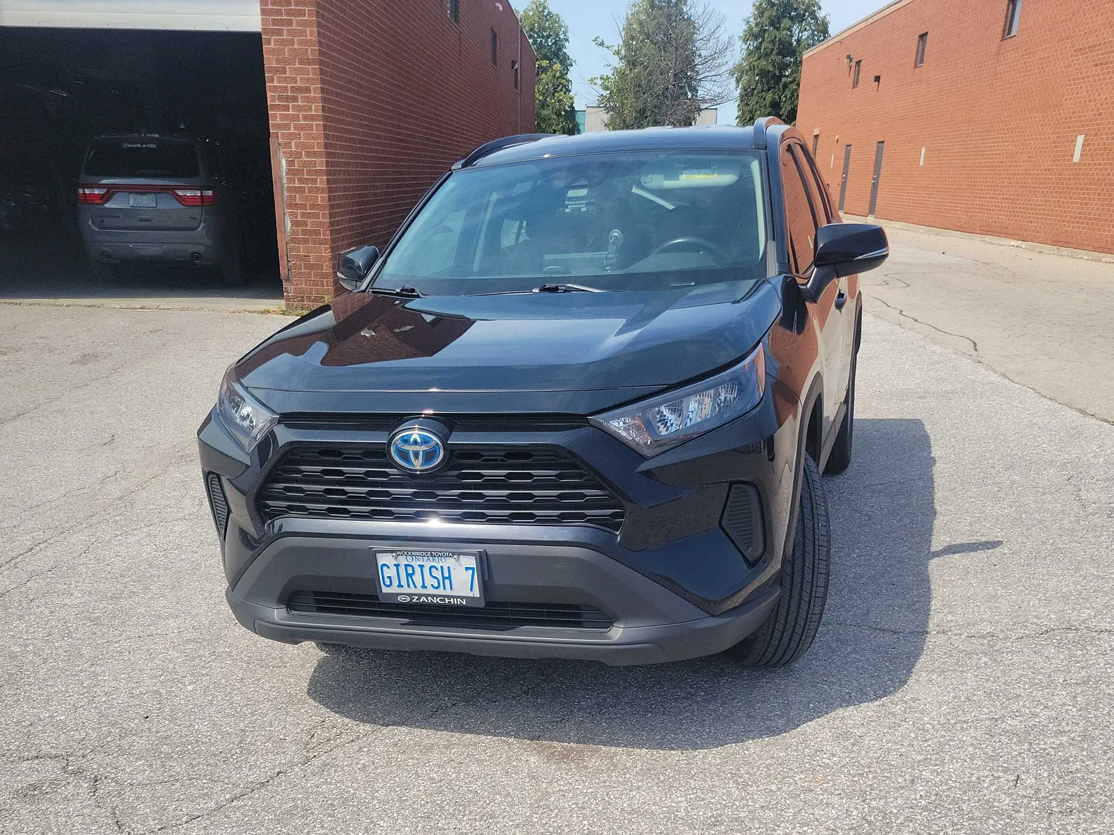 3/4 Front (Main image)