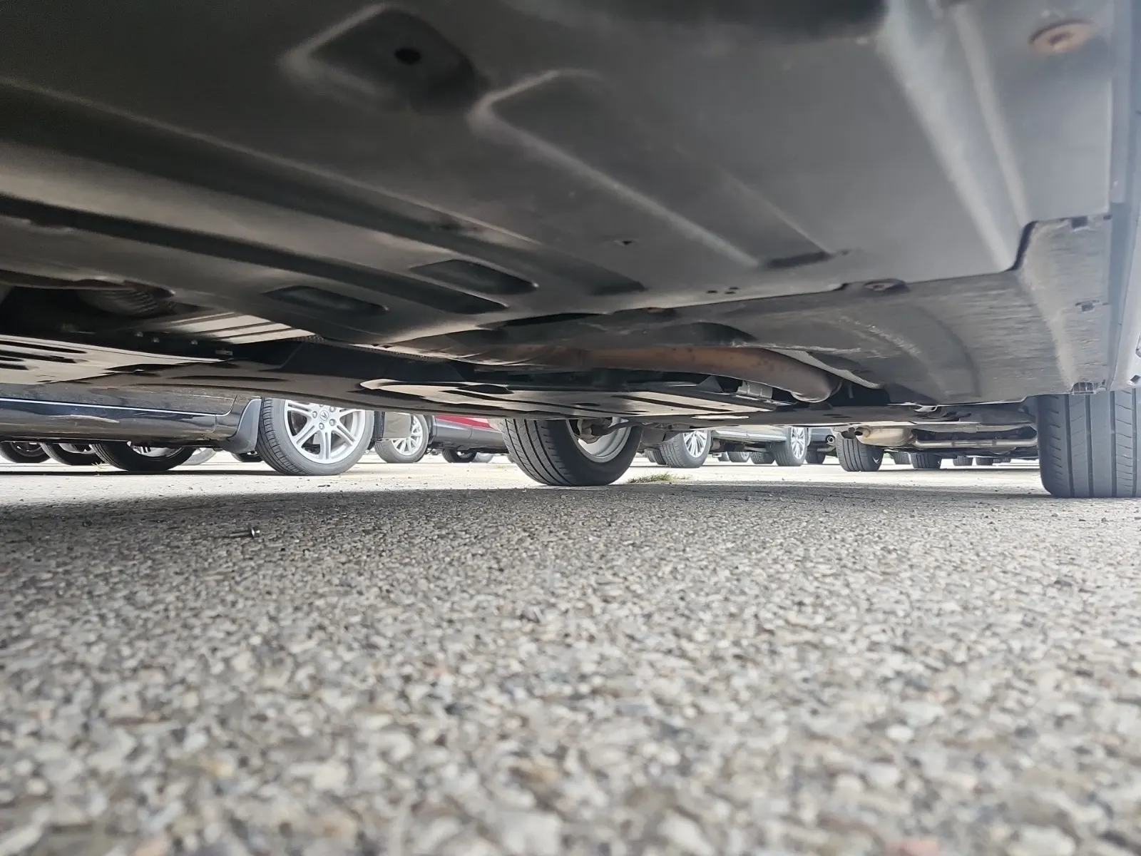 Undercarriage - Passenger Photo