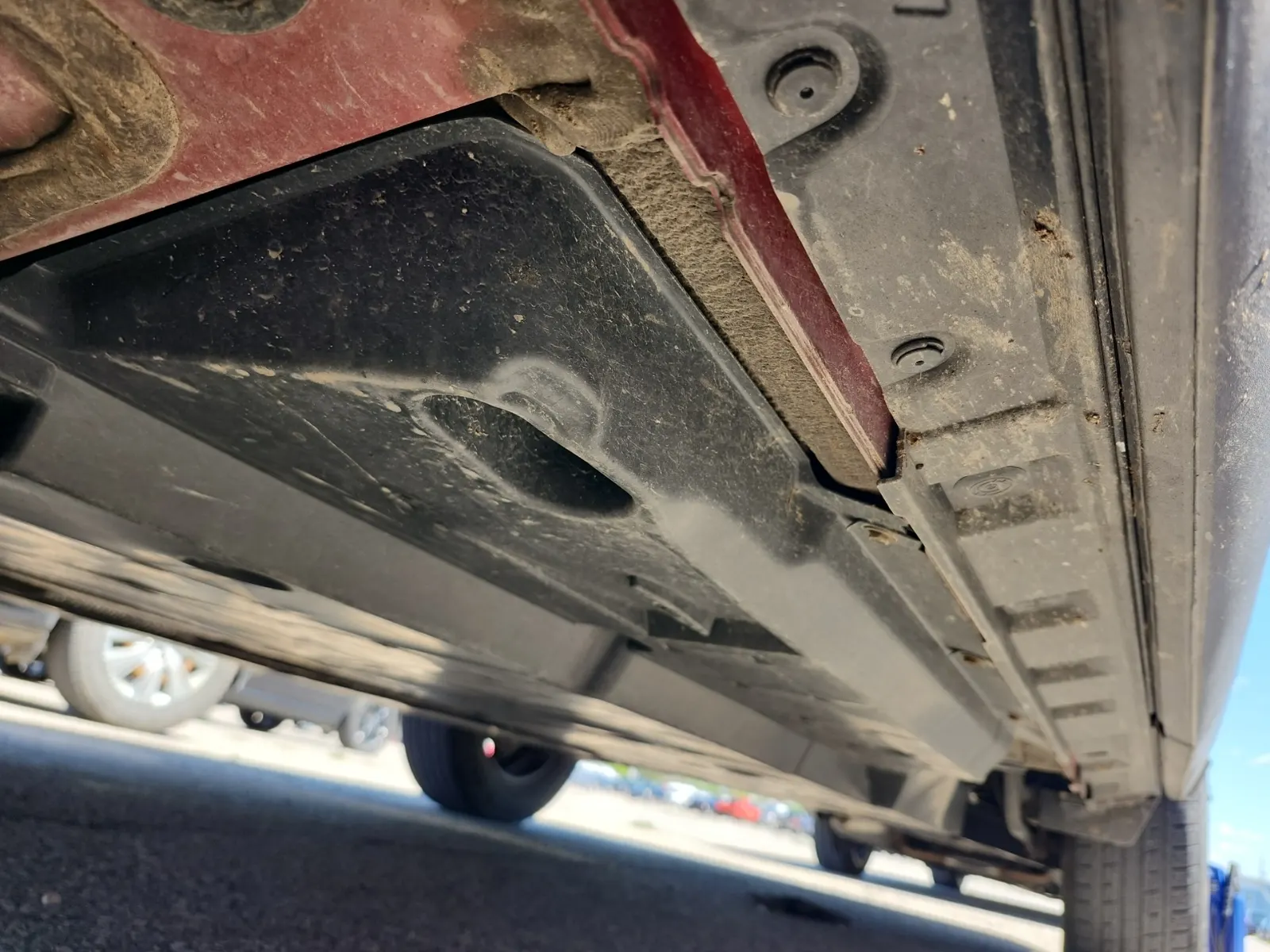 Undercarriage - Driver Photo