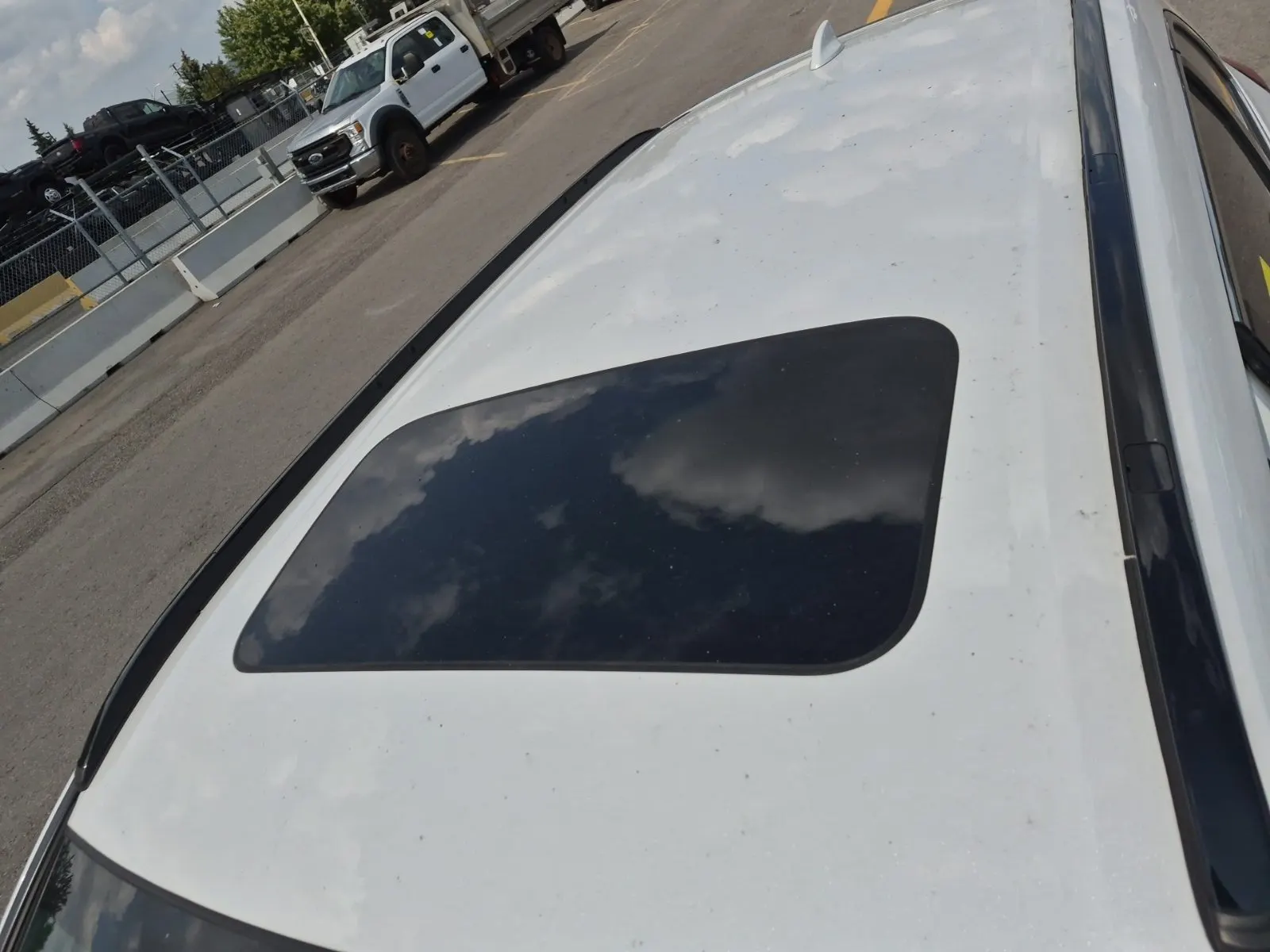 Exterior Roof Photo