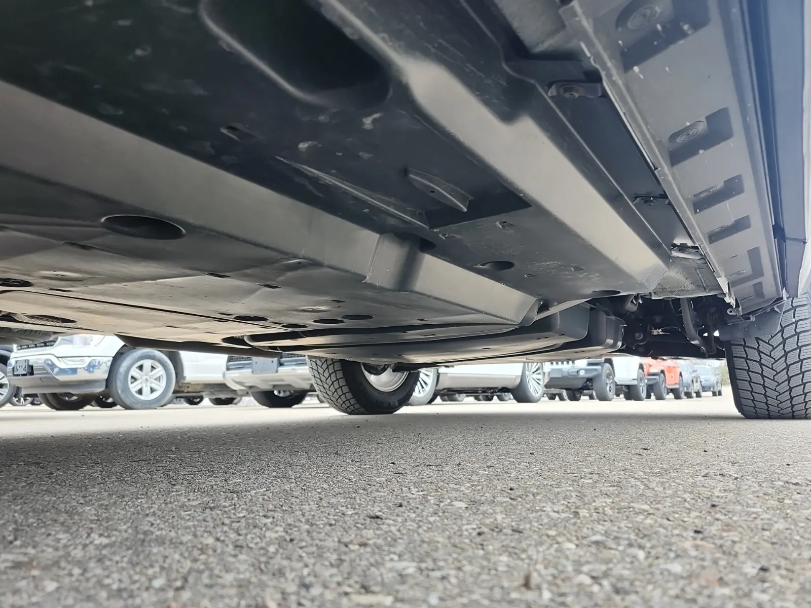Undercarriage - Driver Photo