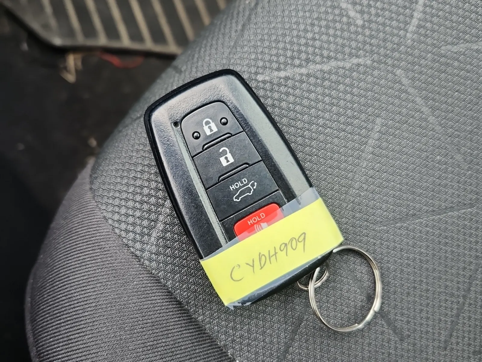 Keys/Fobs/Manual Photo
