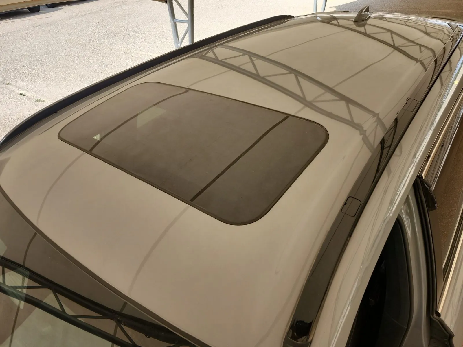 Exterior Roof Photo