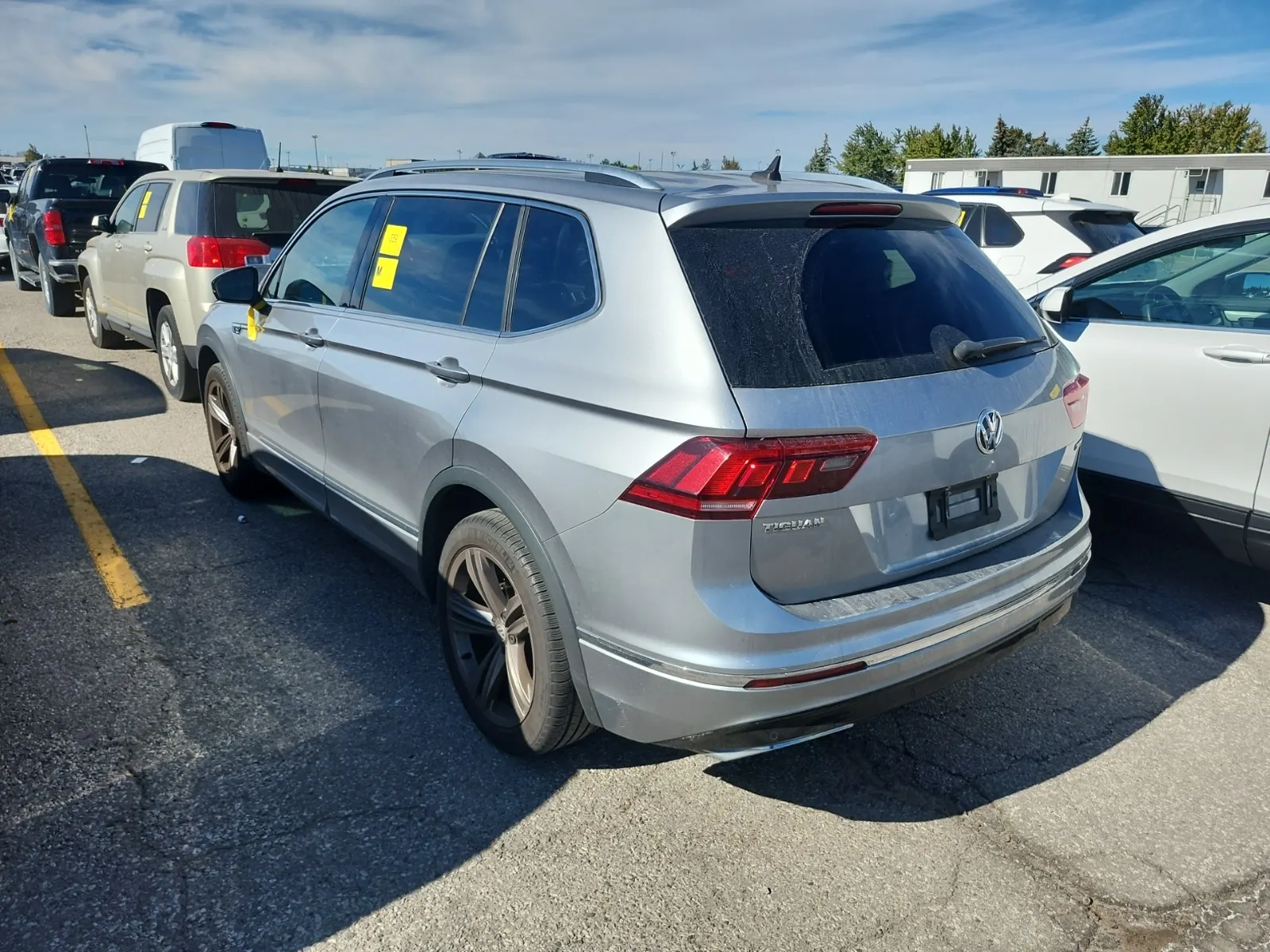 Driver Rear 3/4 Photo