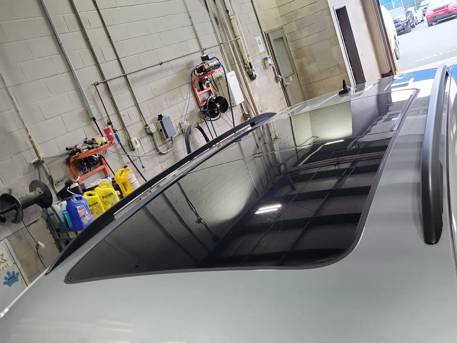 Exterior Roof Photo
