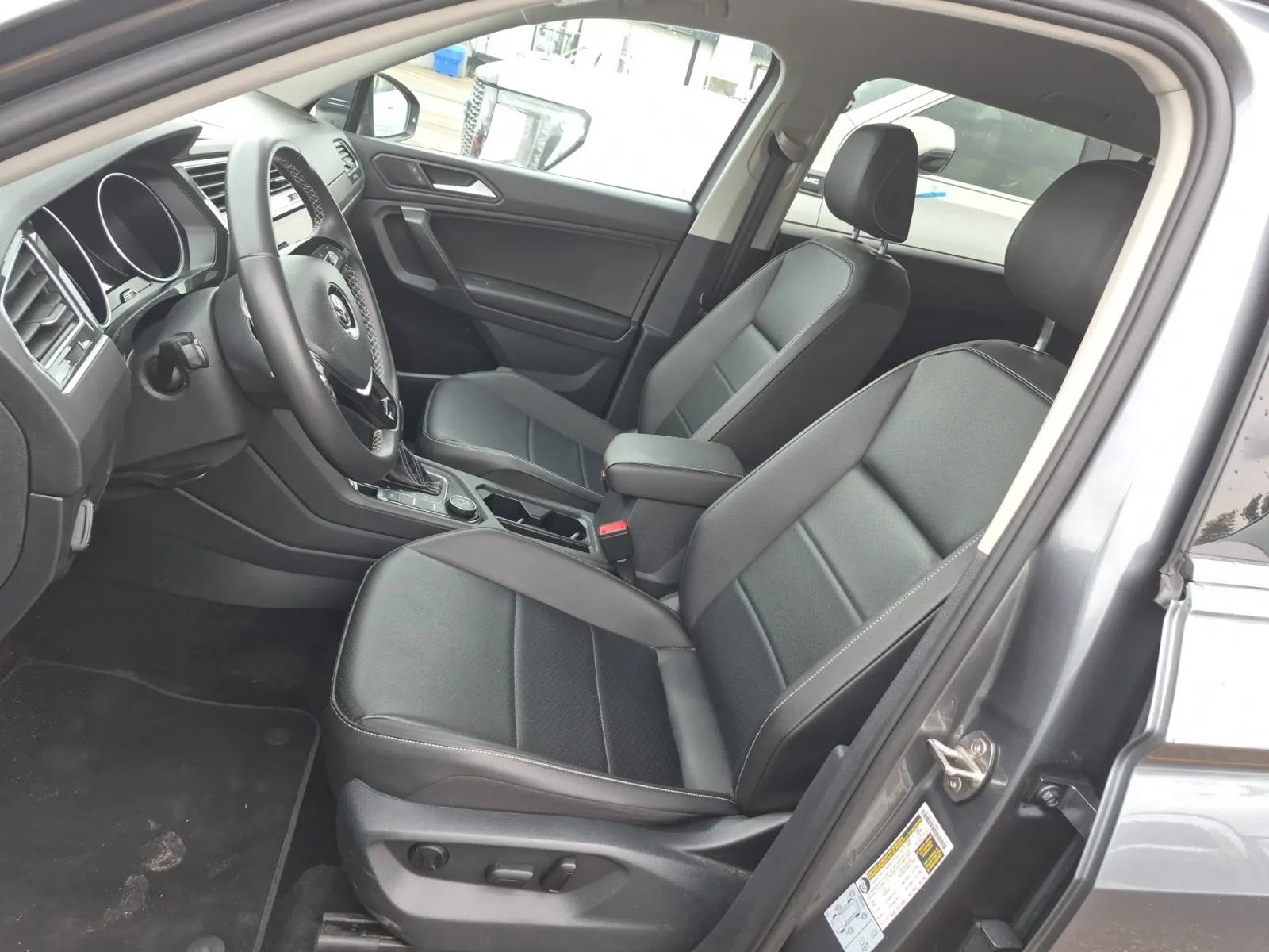 Front Interior Photo