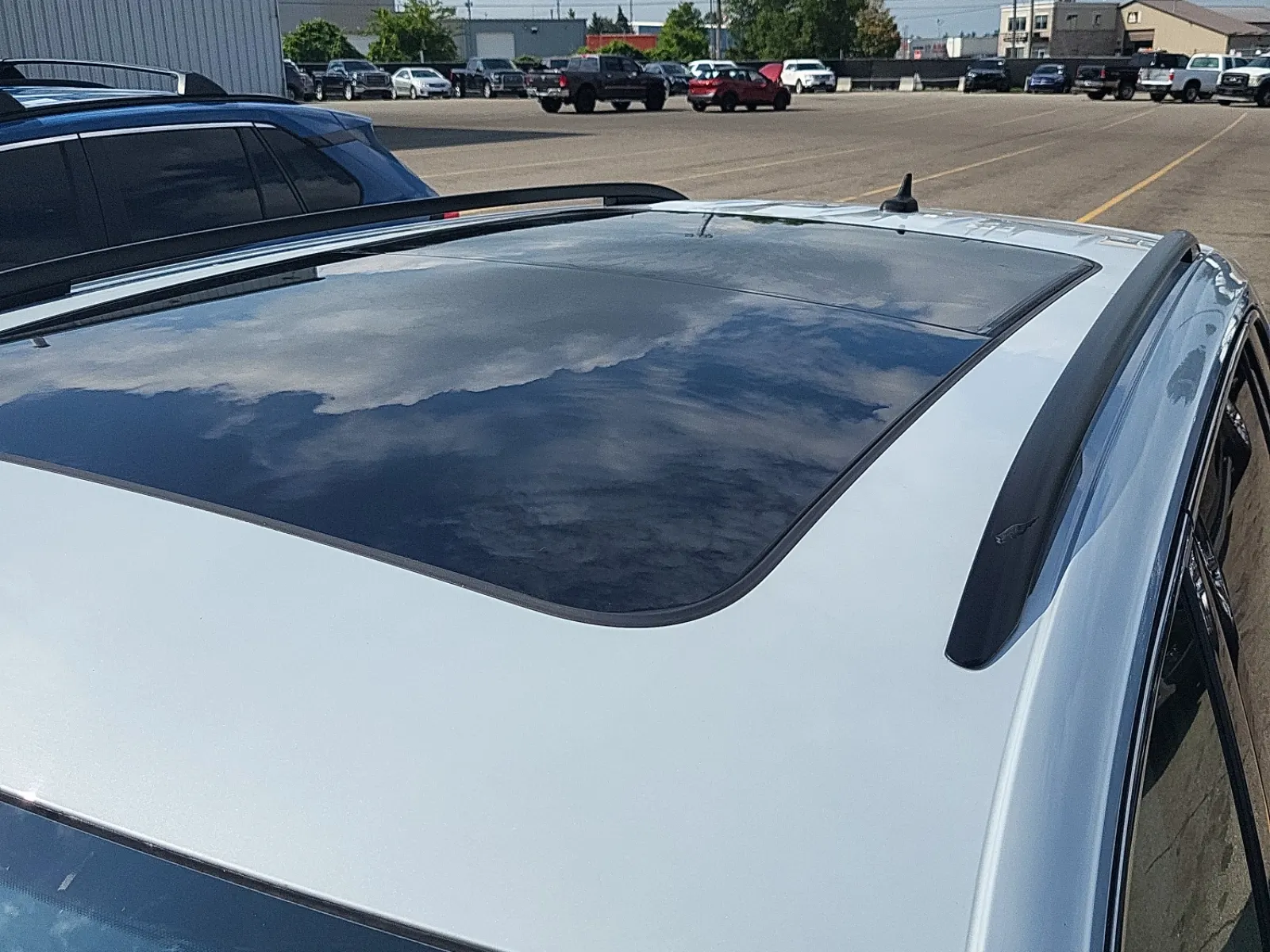 Exterior Roof Photo