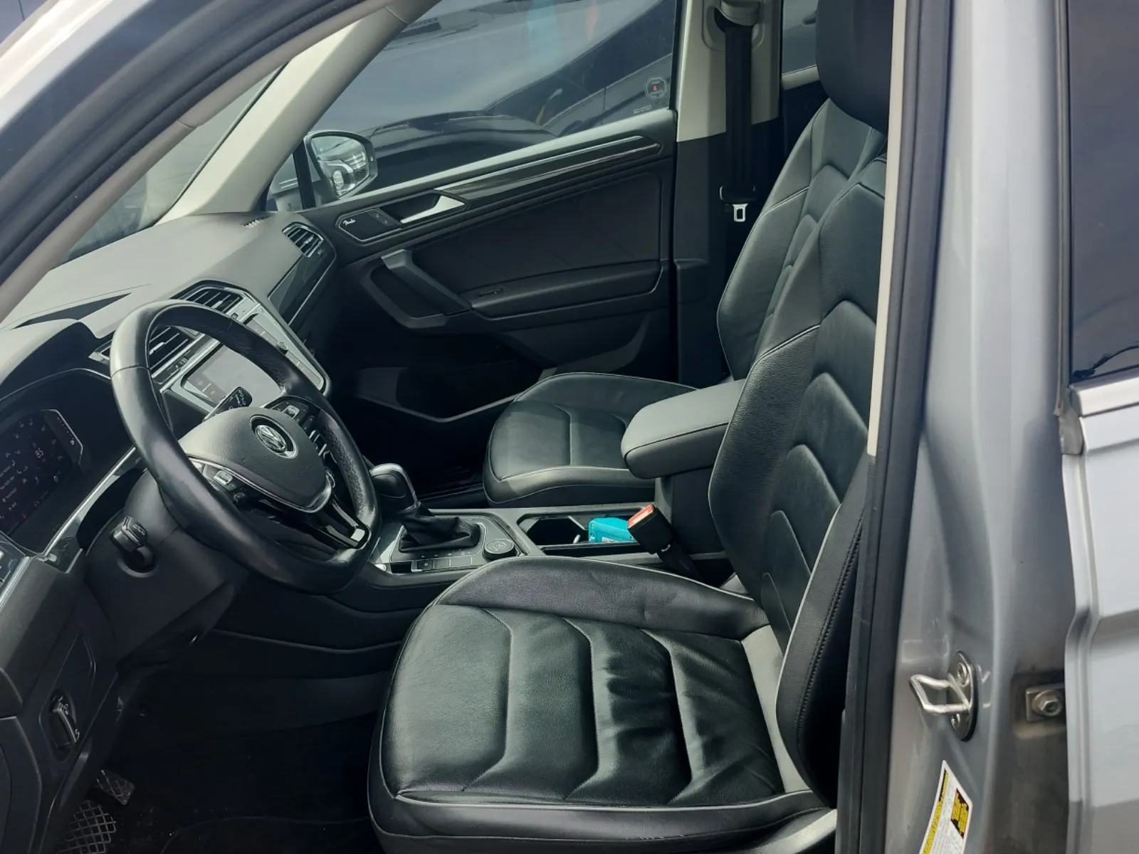 Front Interior Photo