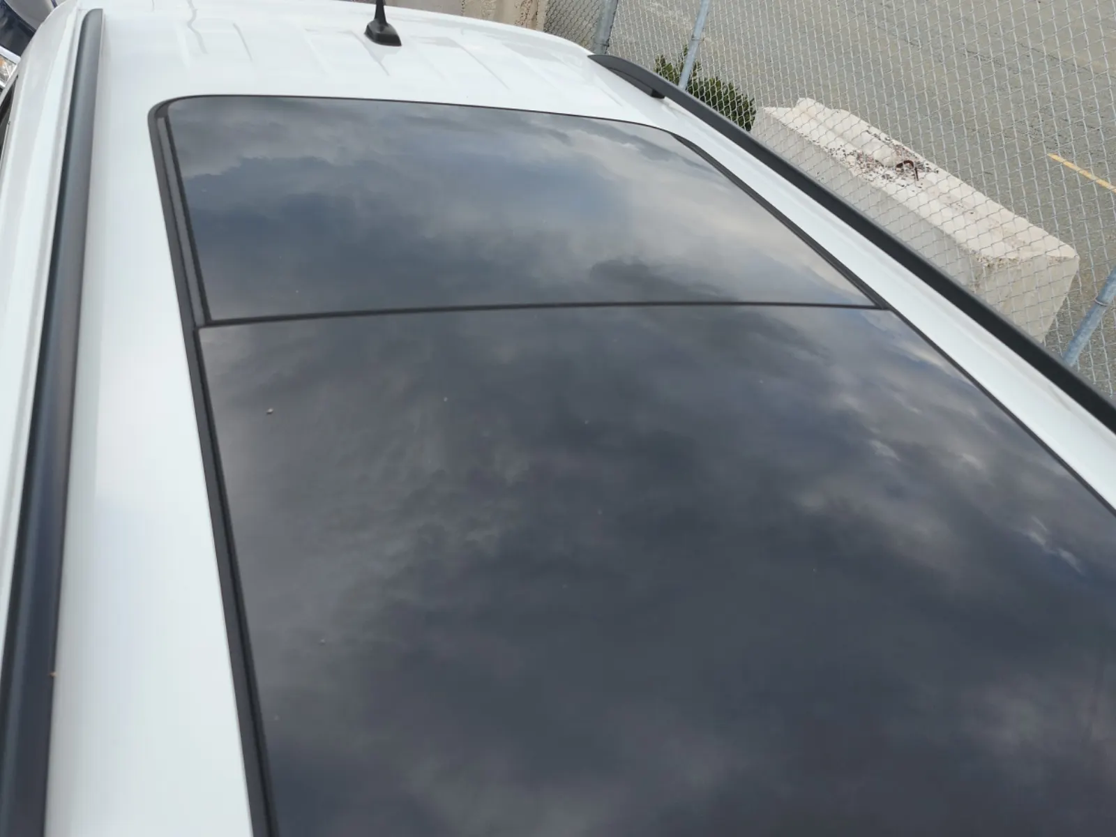 Exterior Roof Photo