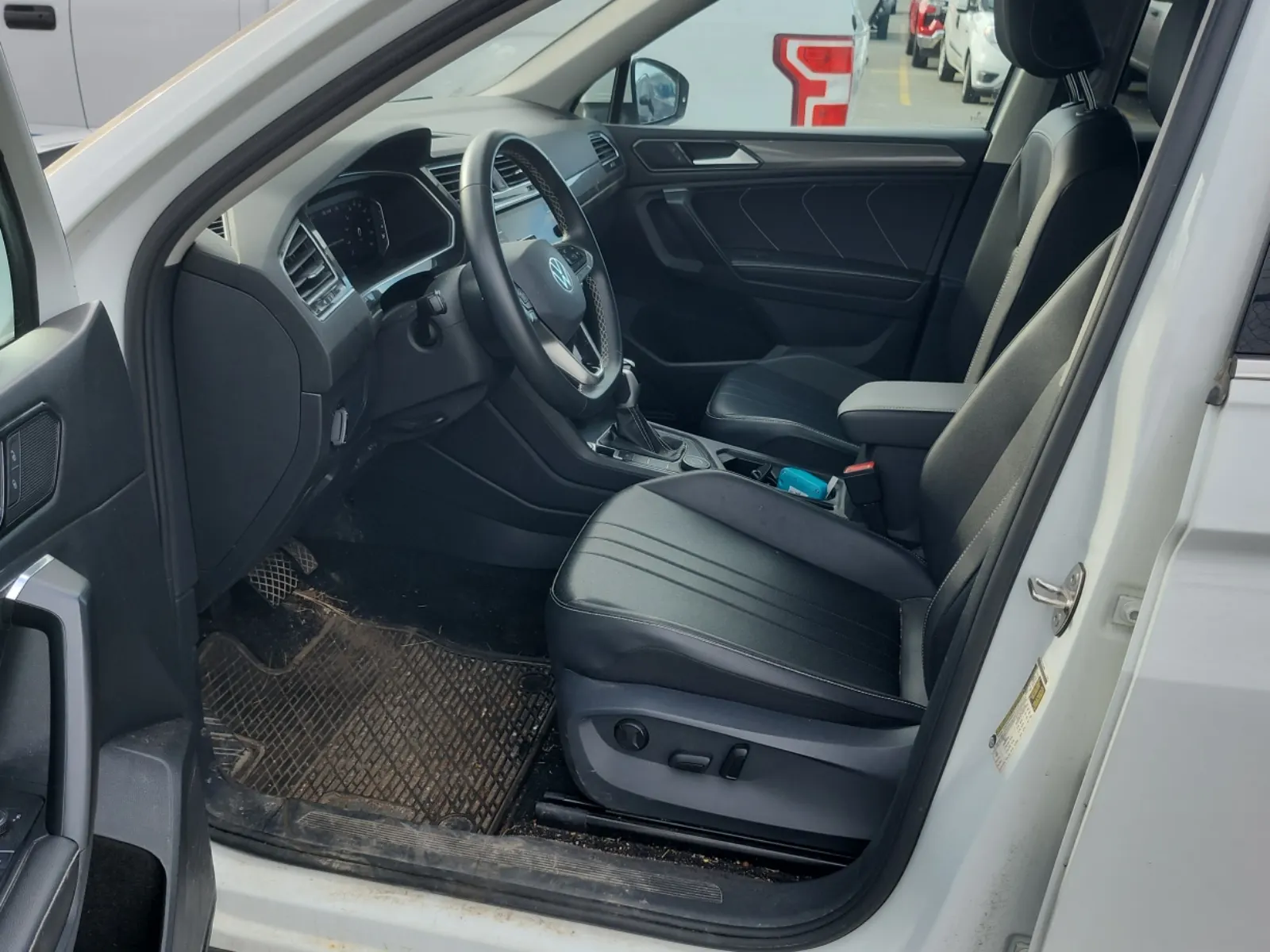 Front Interior Photo