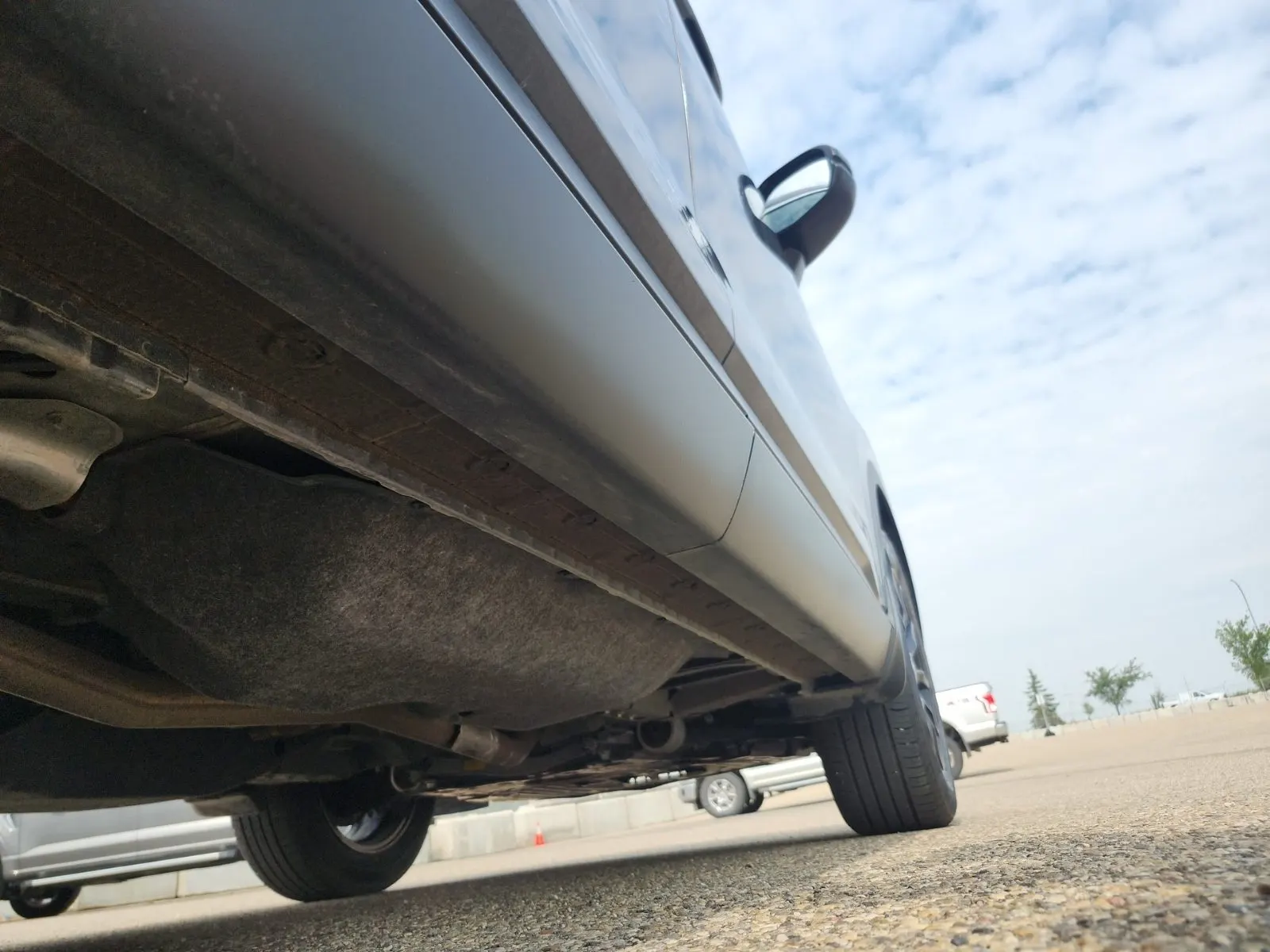 Undercarriage - Passenger Photo