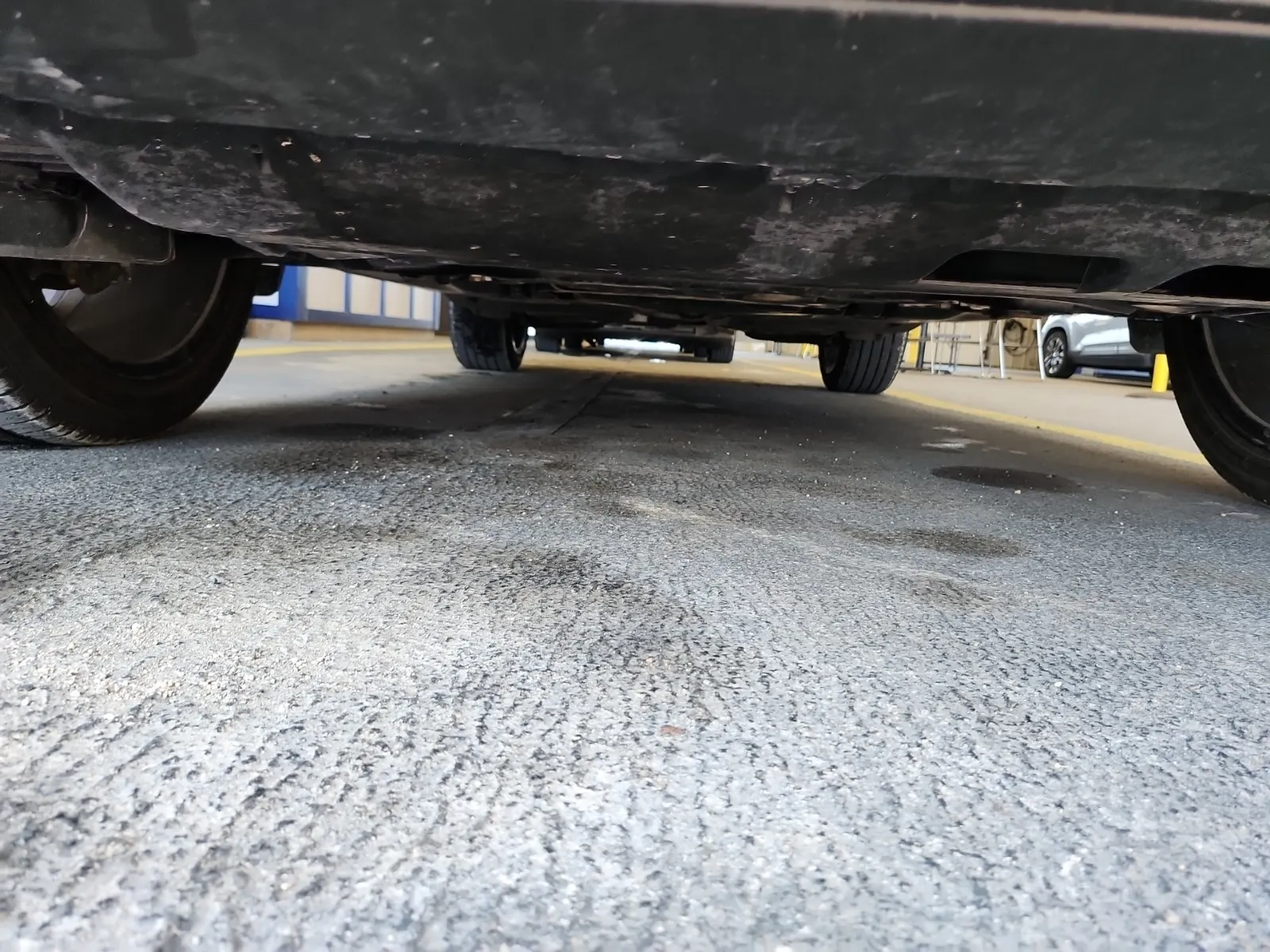 Undercarriage - Front Photo