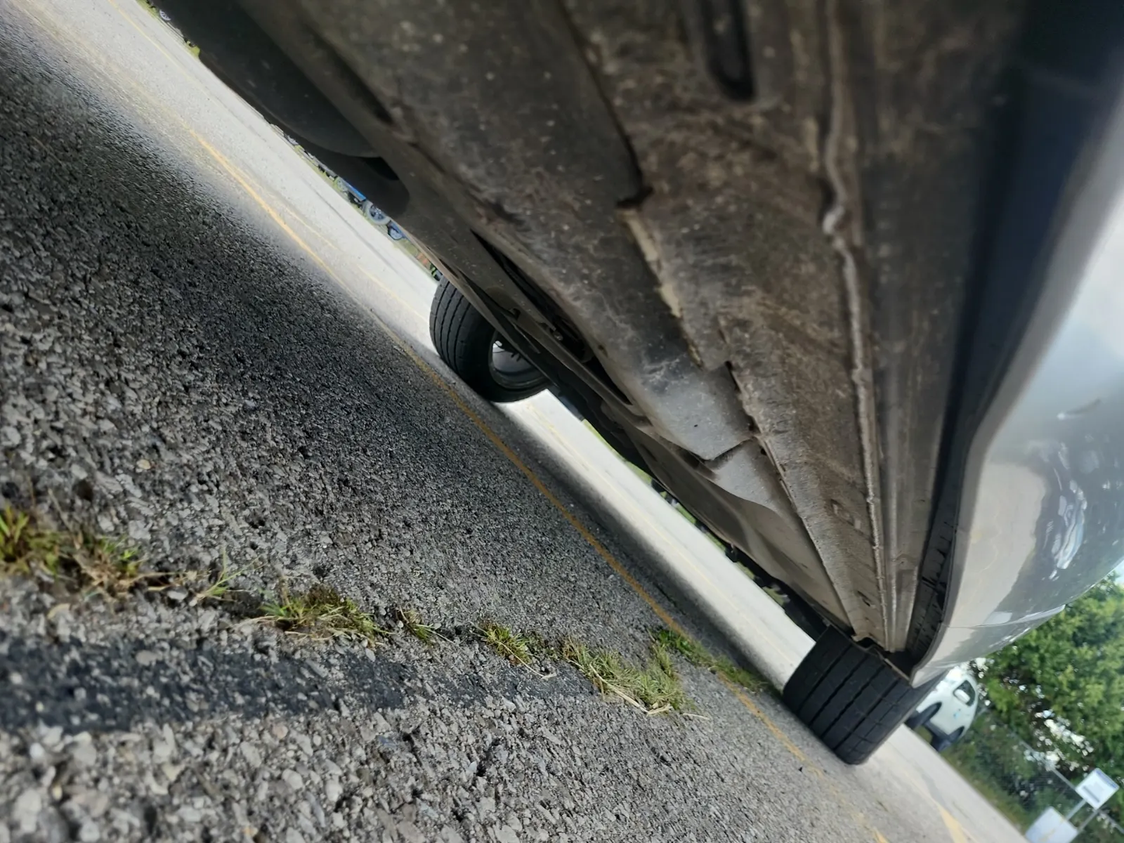 Undercarriage - Passenger Photo