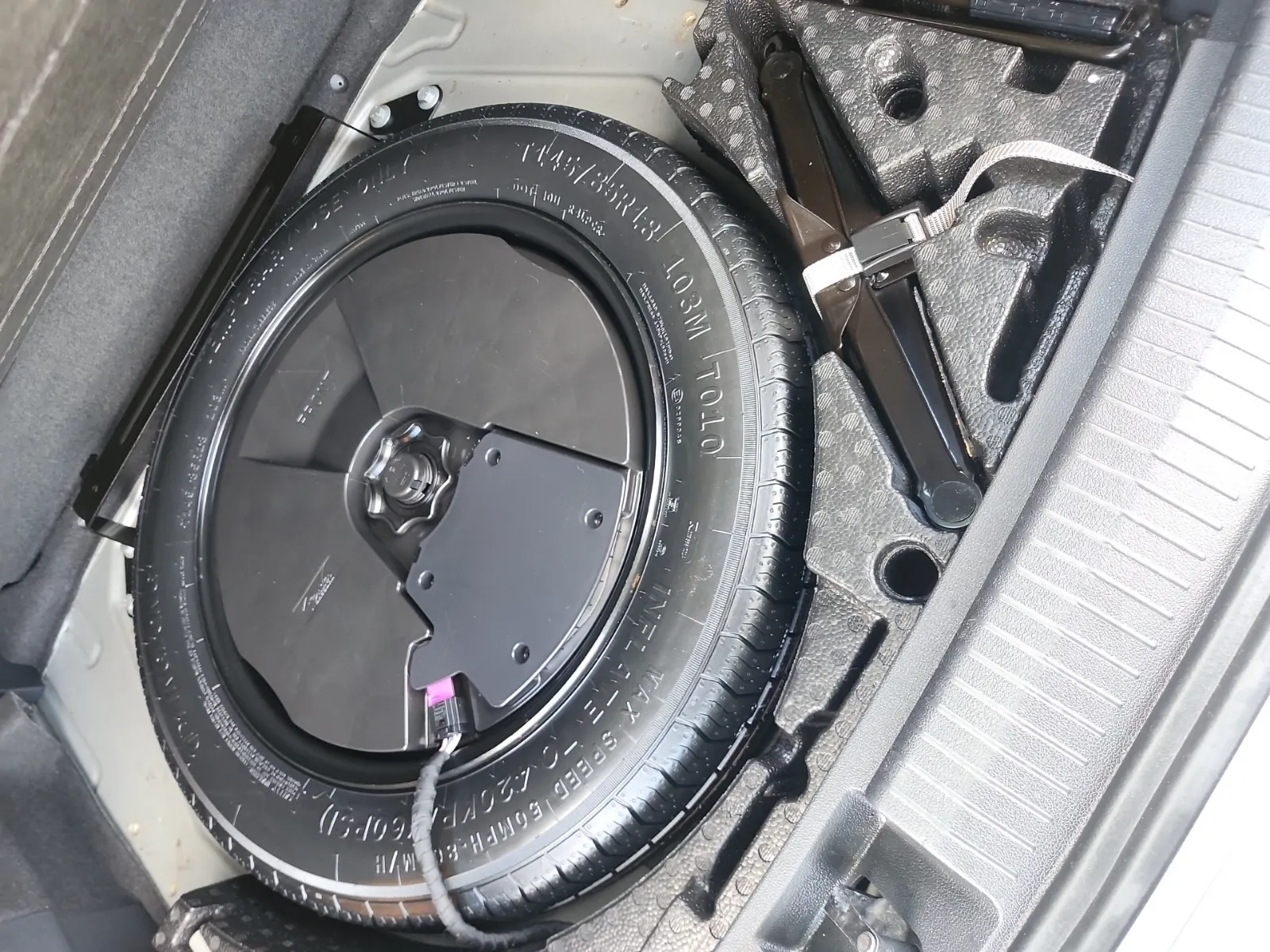 Spare Tire & Wheel Photo