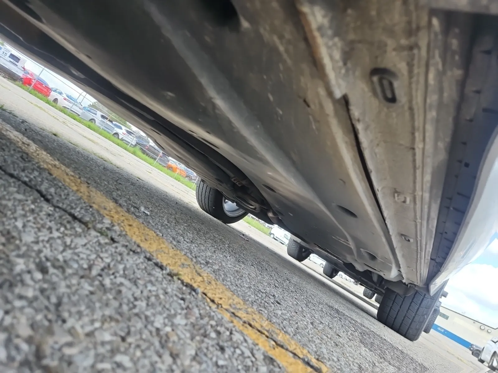Undercarriage - Driver Photo