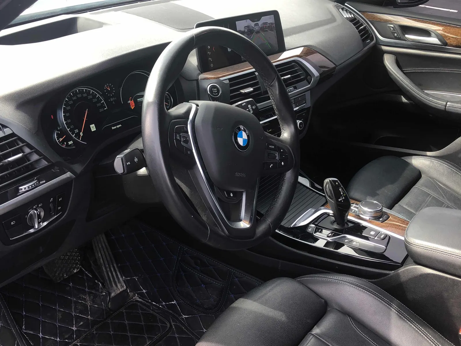 Interior driver side