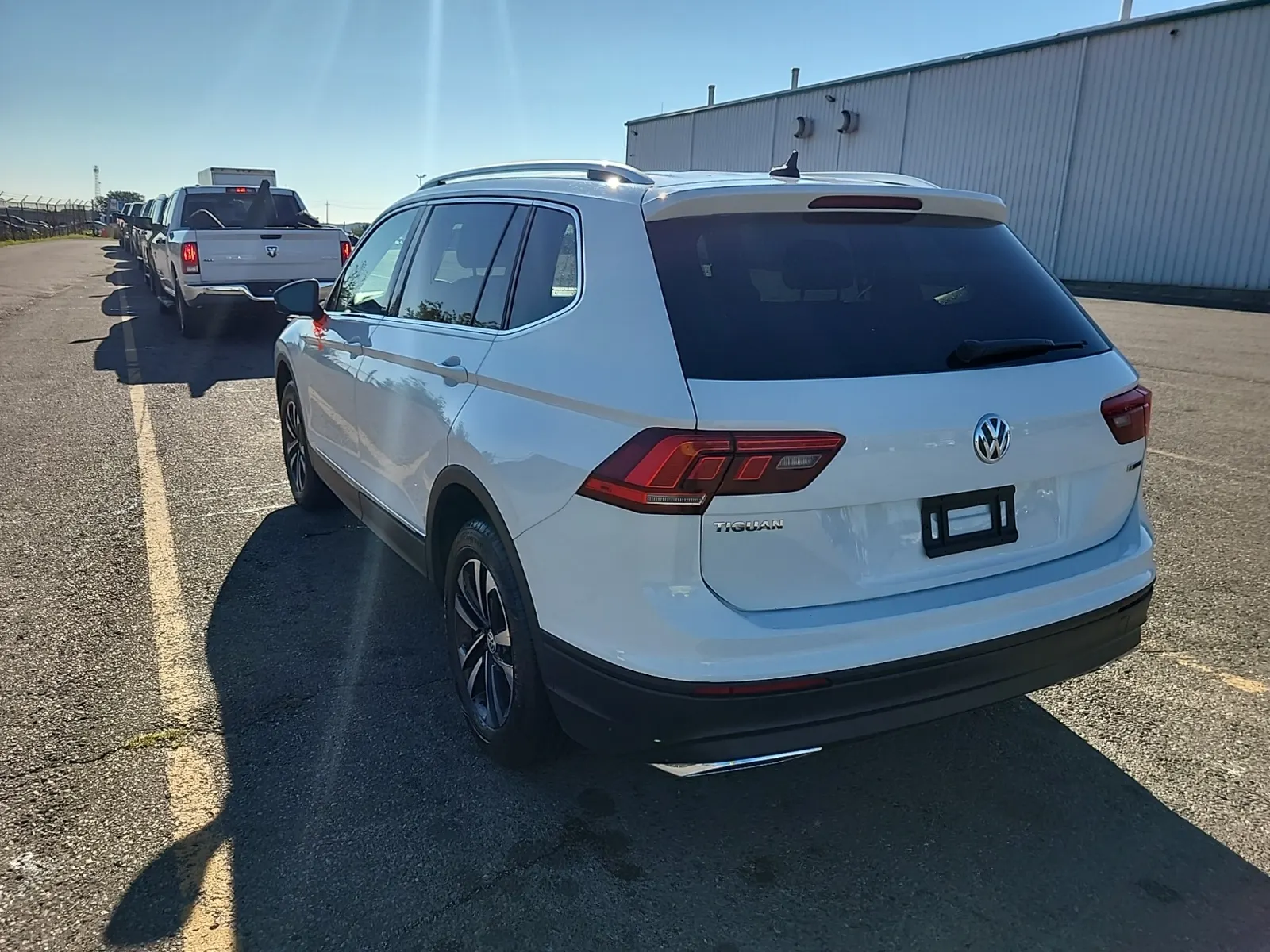 Driver Rear 3/4 Photo