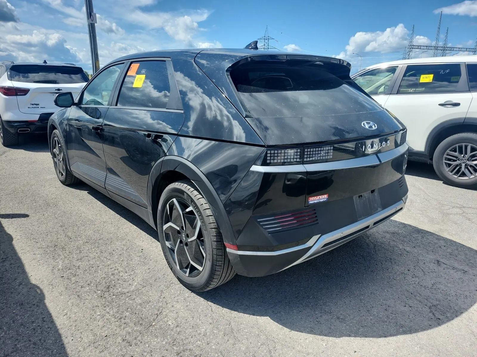 Driver Rear 3/4 Photo