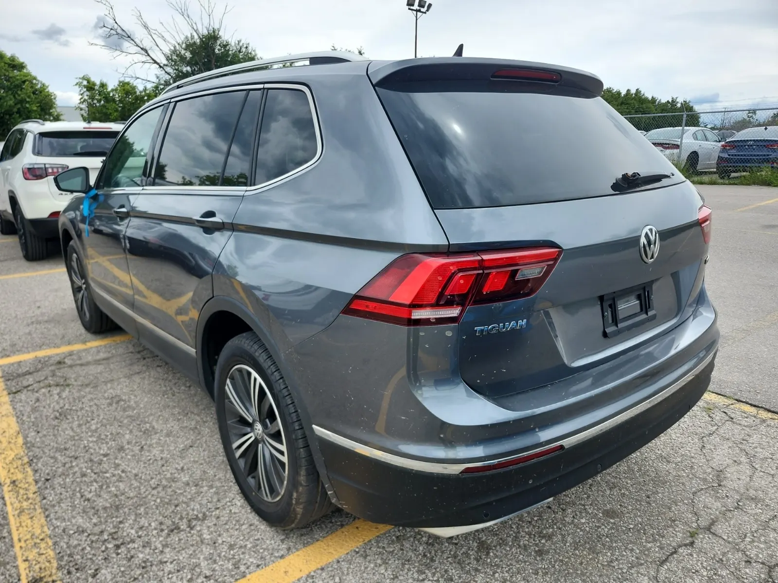 Driver Rear 3/4 Photo
