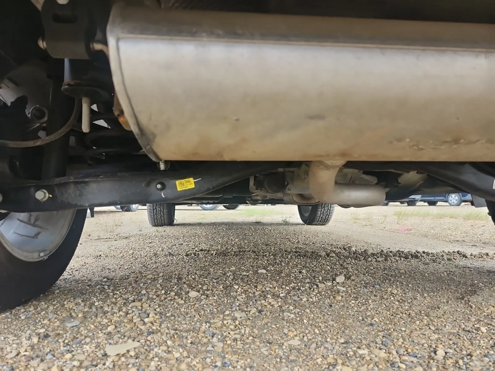 Undercarriage - Rear Photo
