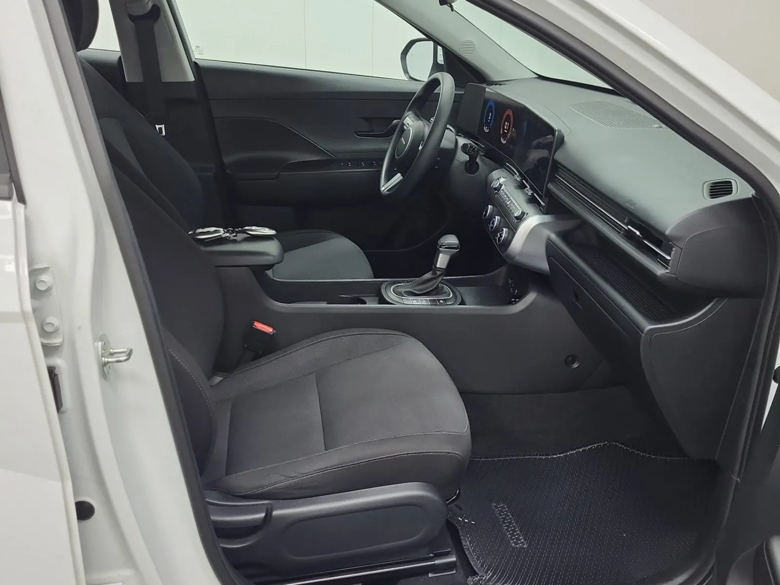Right Side Interior Photo