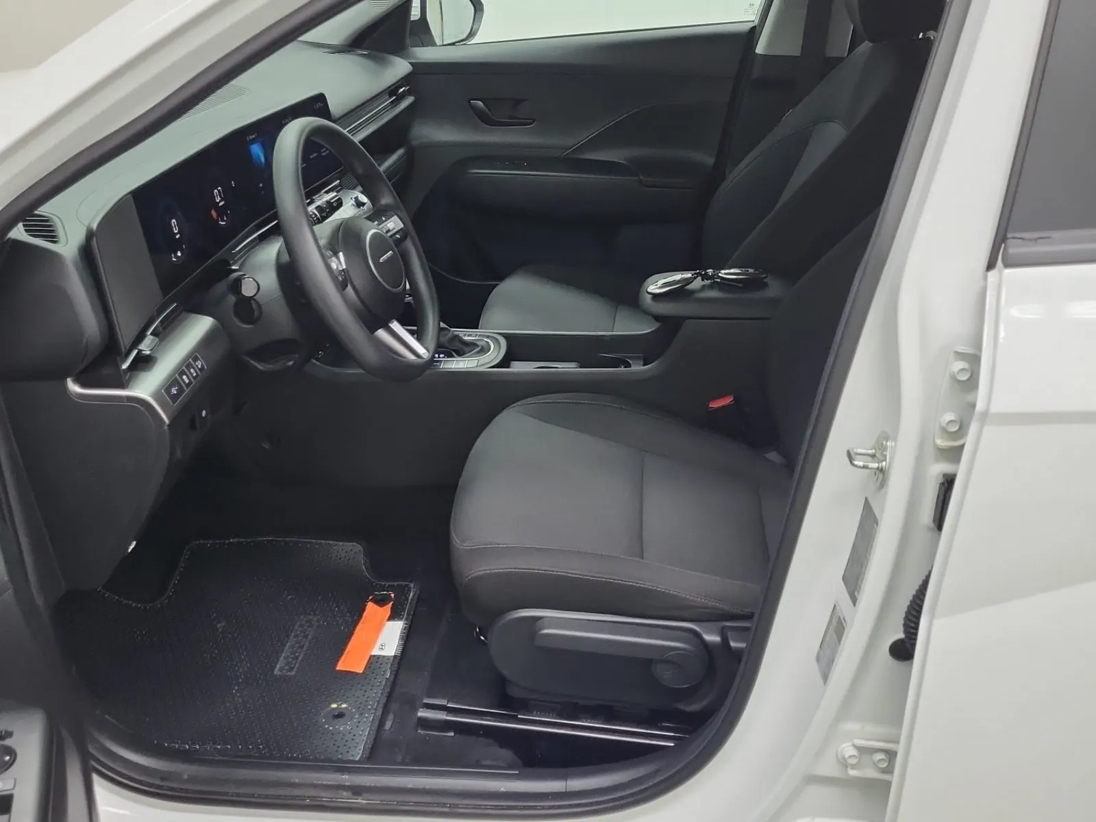 Front Interior Photo