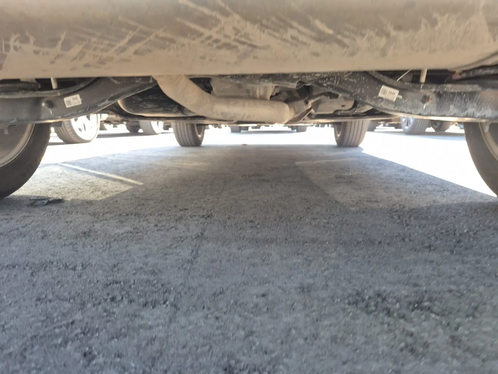 Undercarriage - Rear Photo