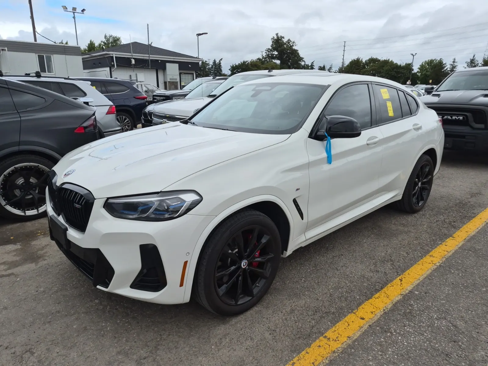2023 BMW X4